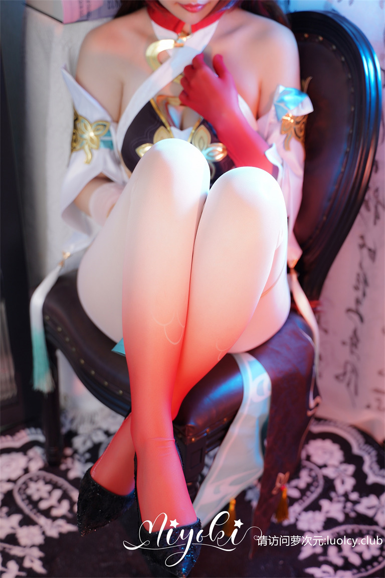 铃木美咲 MisakiSuzuki – 新作 10分钟 美脚的赐福灵砂篇 [21P1V-409MB] 持续更新中